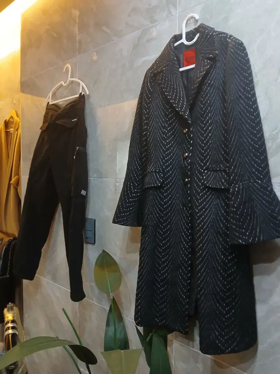 『メルカリ内一点のみ！希少初期型』SAFE HOUSEブラック 出品 - メルカリ