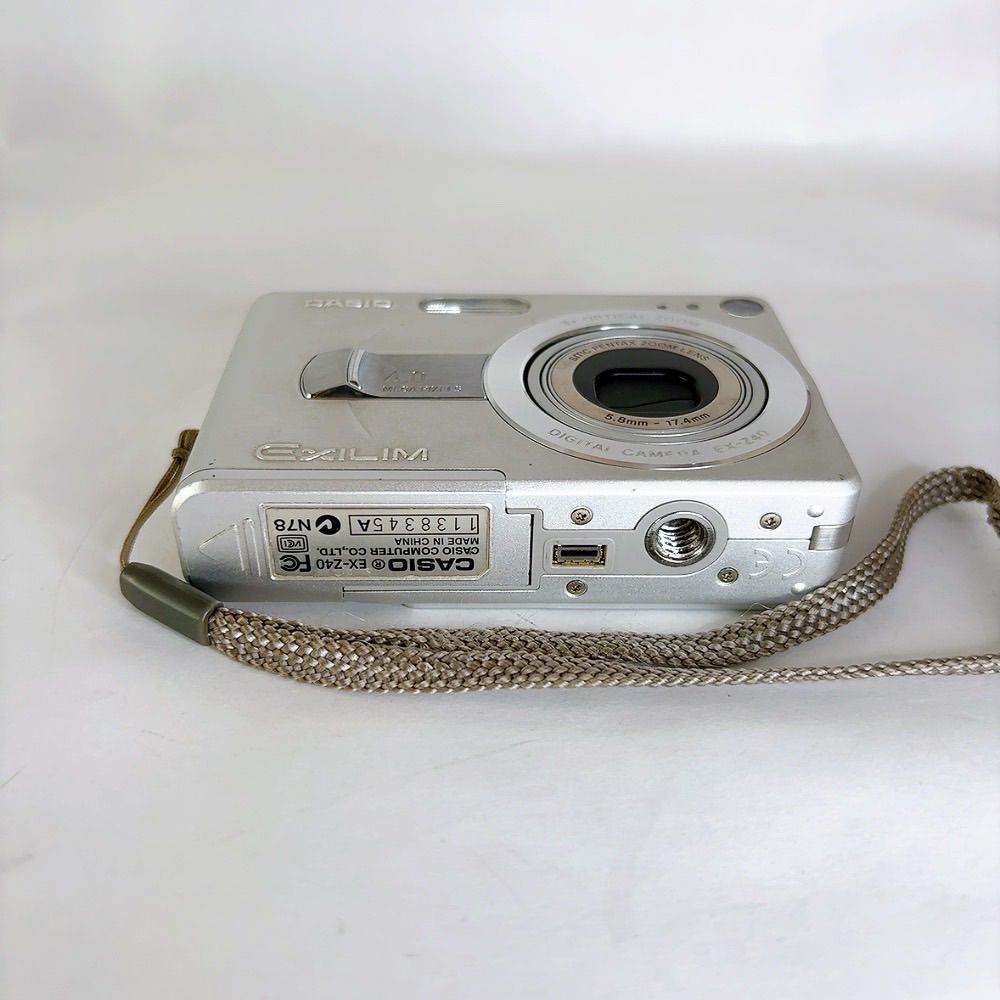 極美品】CASIO EXILIM EX-Z40 4.0メガピクセル コンパクトデジタル