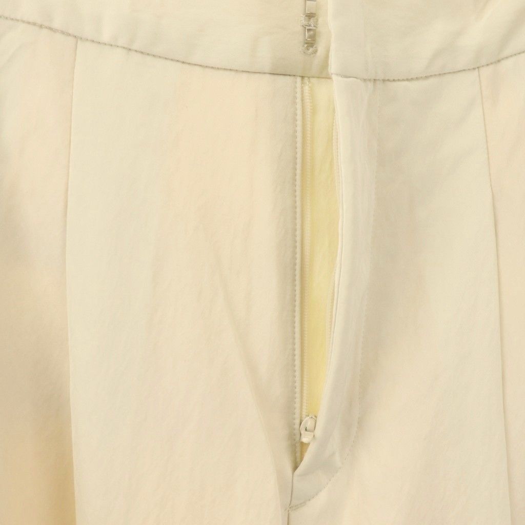 美品　ローヘン　ツータックサテンパンツ ローヘン LOHEN ツータックサテンパンツ 36 アイボリー /CX □OS