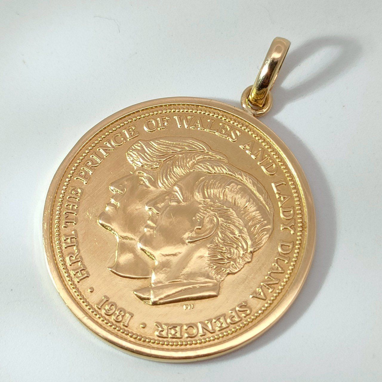 18金 K 18 男女兼用 ダイアナ妃 ネックレストップ 3 16ｇ D 778