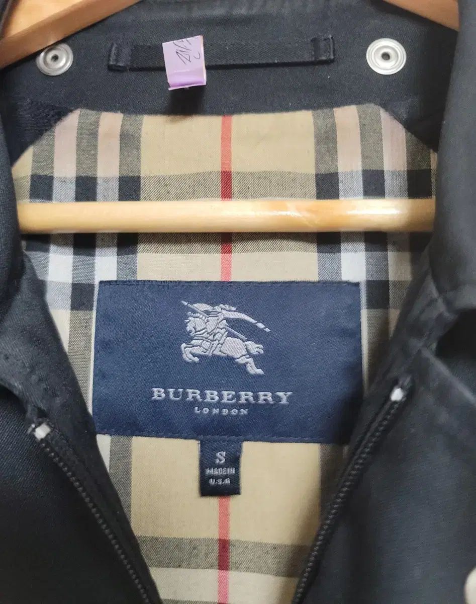 バーバリー ブラック ハーフ コート 110