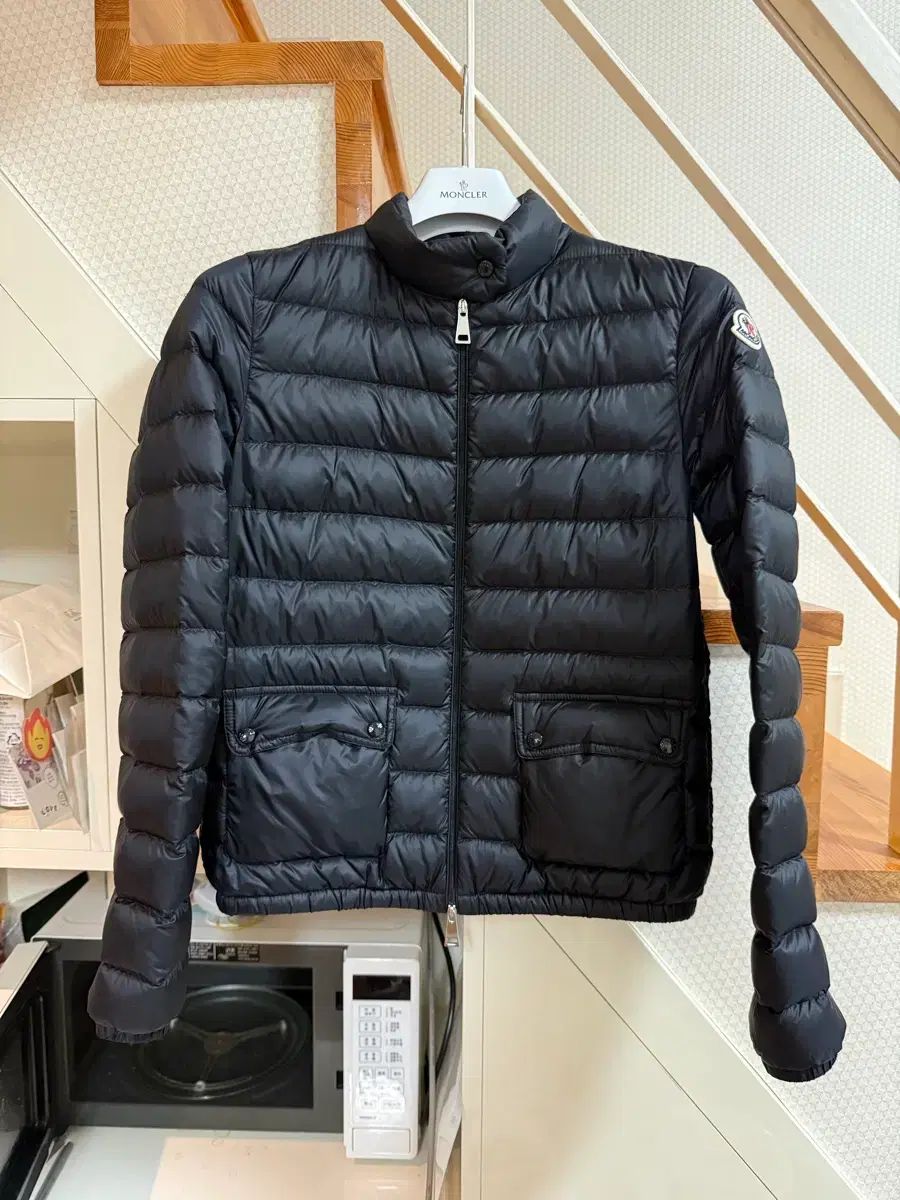 1 22 / 23 モンクレール Lans パッカブル ショート 軽量ダウン