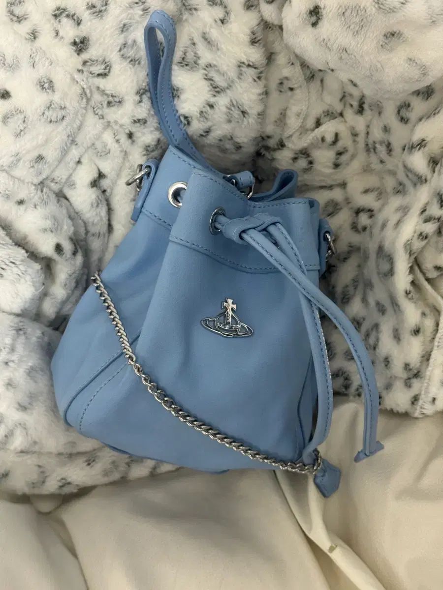 VIVIENNE WESTWOOD リリース バケット ブルー