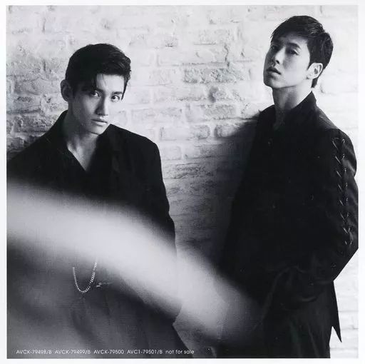 中古】紙製品 東方神起/モノクロ ジャケットサイズカード 「CD