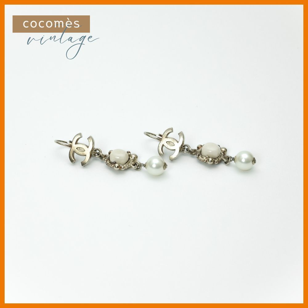 CHANEL シャネルココマーク パールストーン ピアス シルバー ホワイト系 レディース