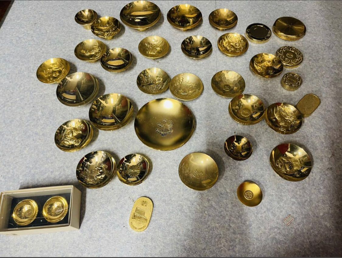 金杯 大量 2 7 kgぐらいあり