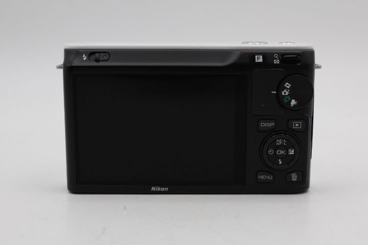 ミラーレス一眼カメラ