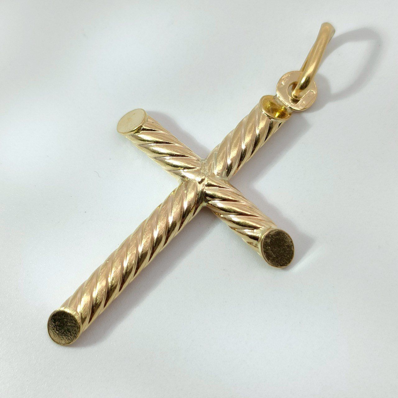 18金 K18 男女兼用 ウノアエレ 十字架クロス ネックレストップ 2.41g