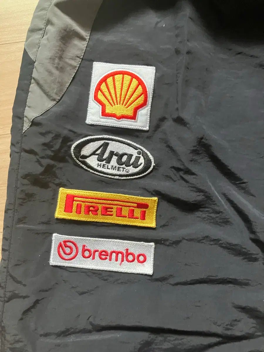 Supreme×ドゥカティ トラックパンツ