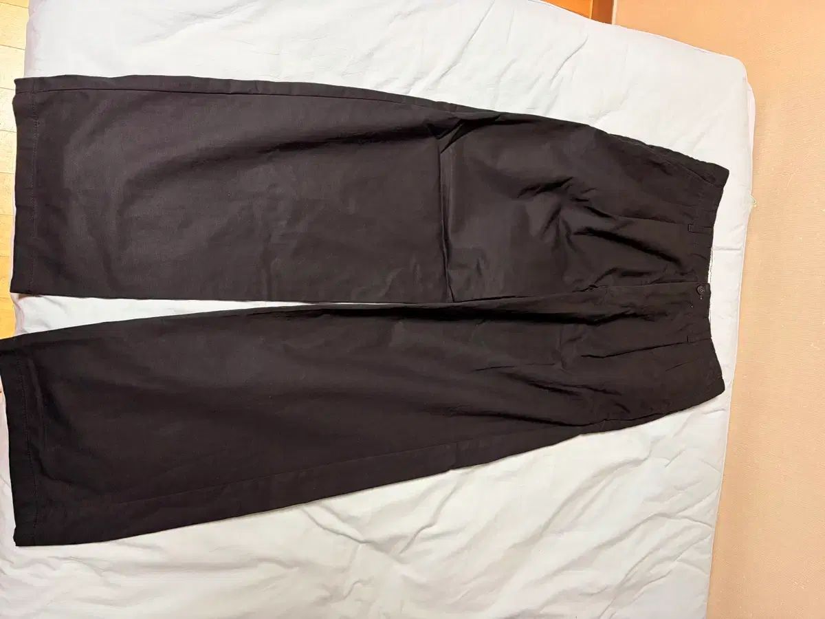 ポッタリー ワイド チノ ブラック