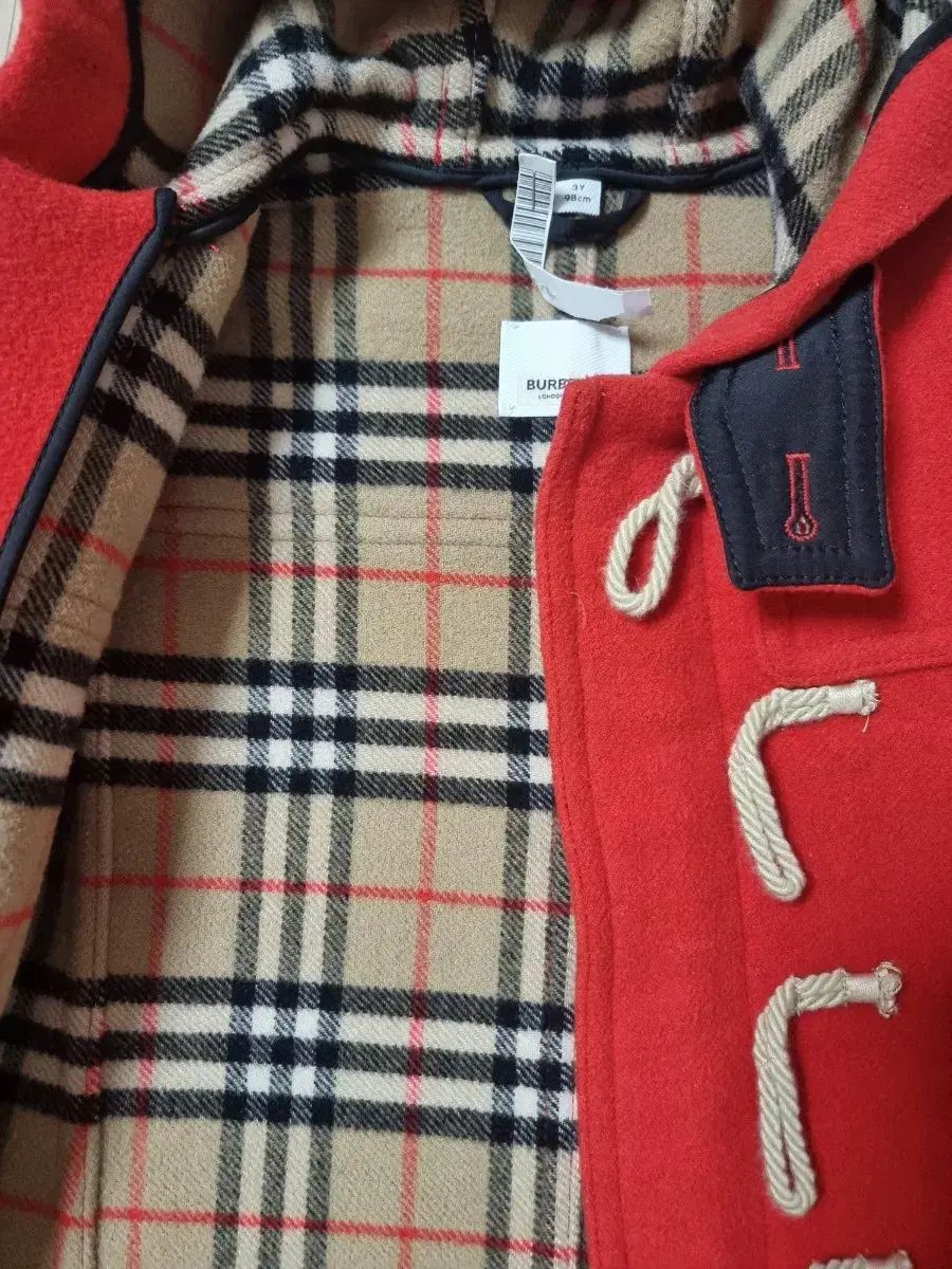 バーバリー キッズ レッド ダッフルコート