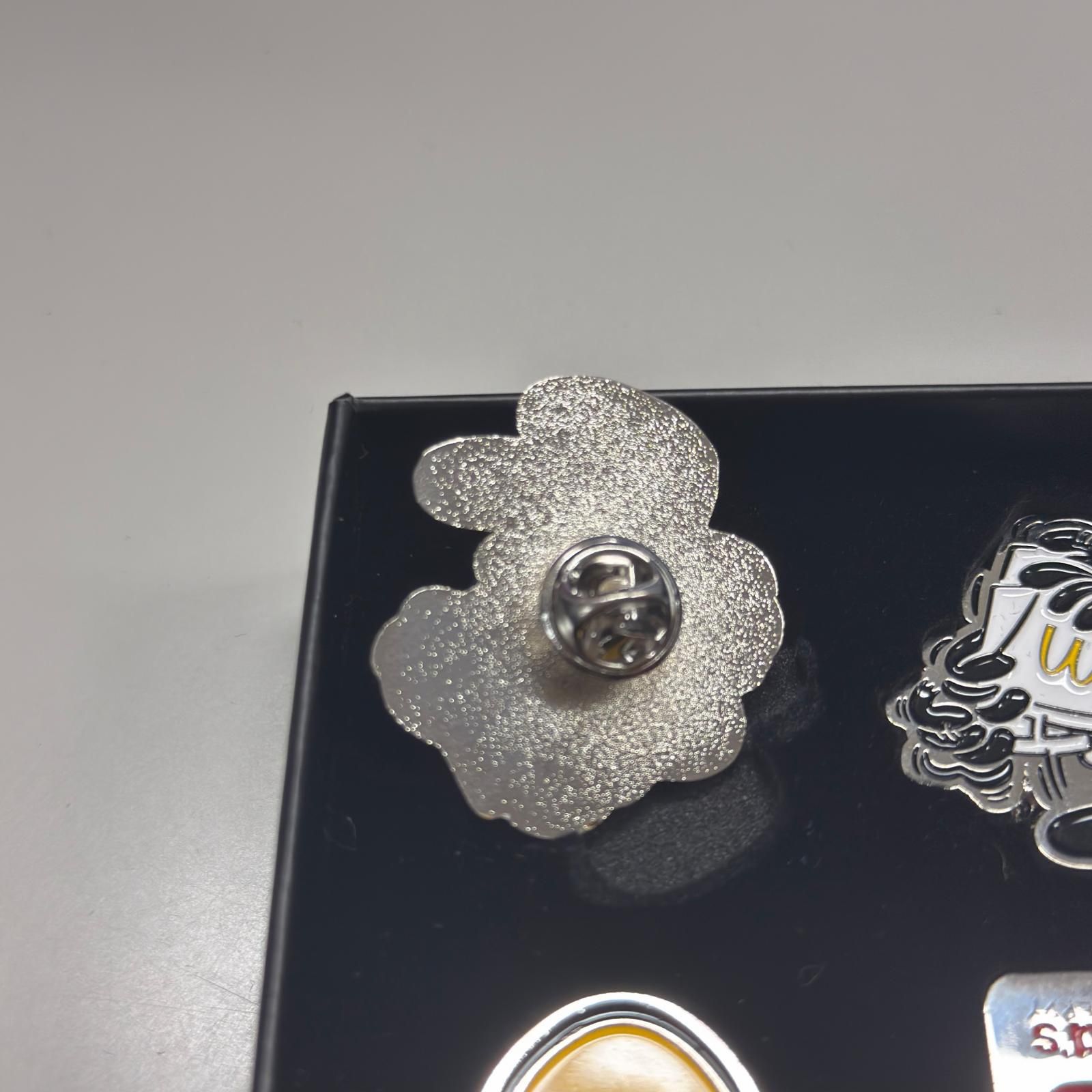 未使用 Verdy × McDonalds ピンバッヂ セット ベルディ × マクドナルド