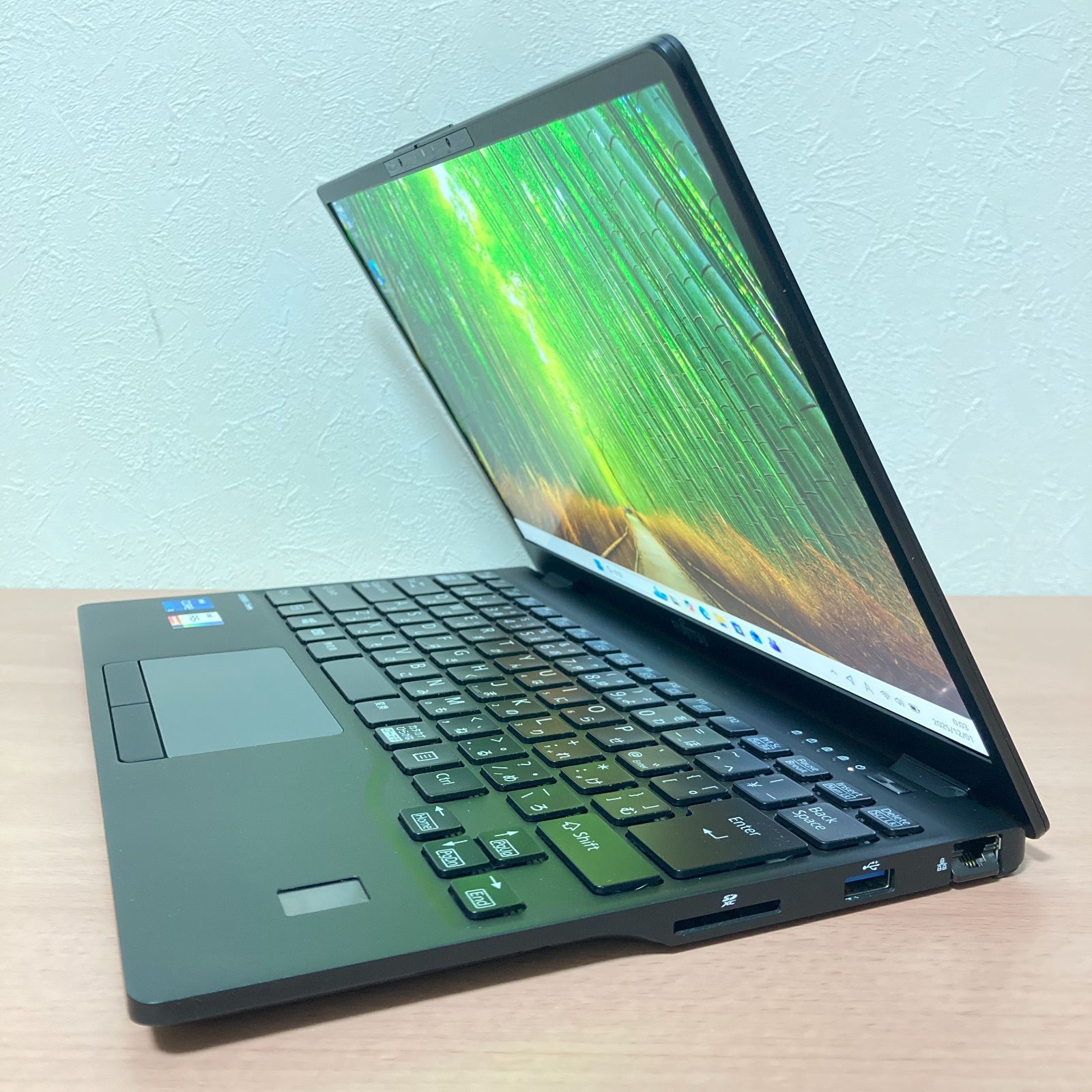 状態良品 富士通 LIFEBOOK U9311/F 第11世代 Core i5-1145G7/RAM8GB