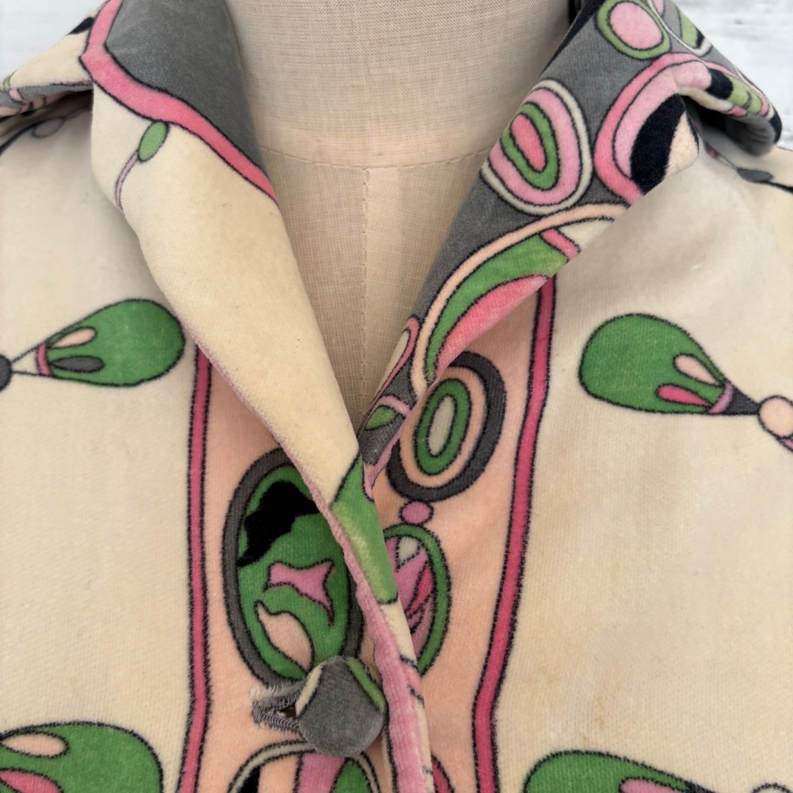 エミリオプッチ ジャケット ヴィンテージ ベロア くるみボタン 総柄 10