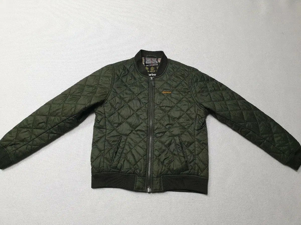 バブアー キッズ キルティング ブルゾン ダウン カーキ L 身長145 155