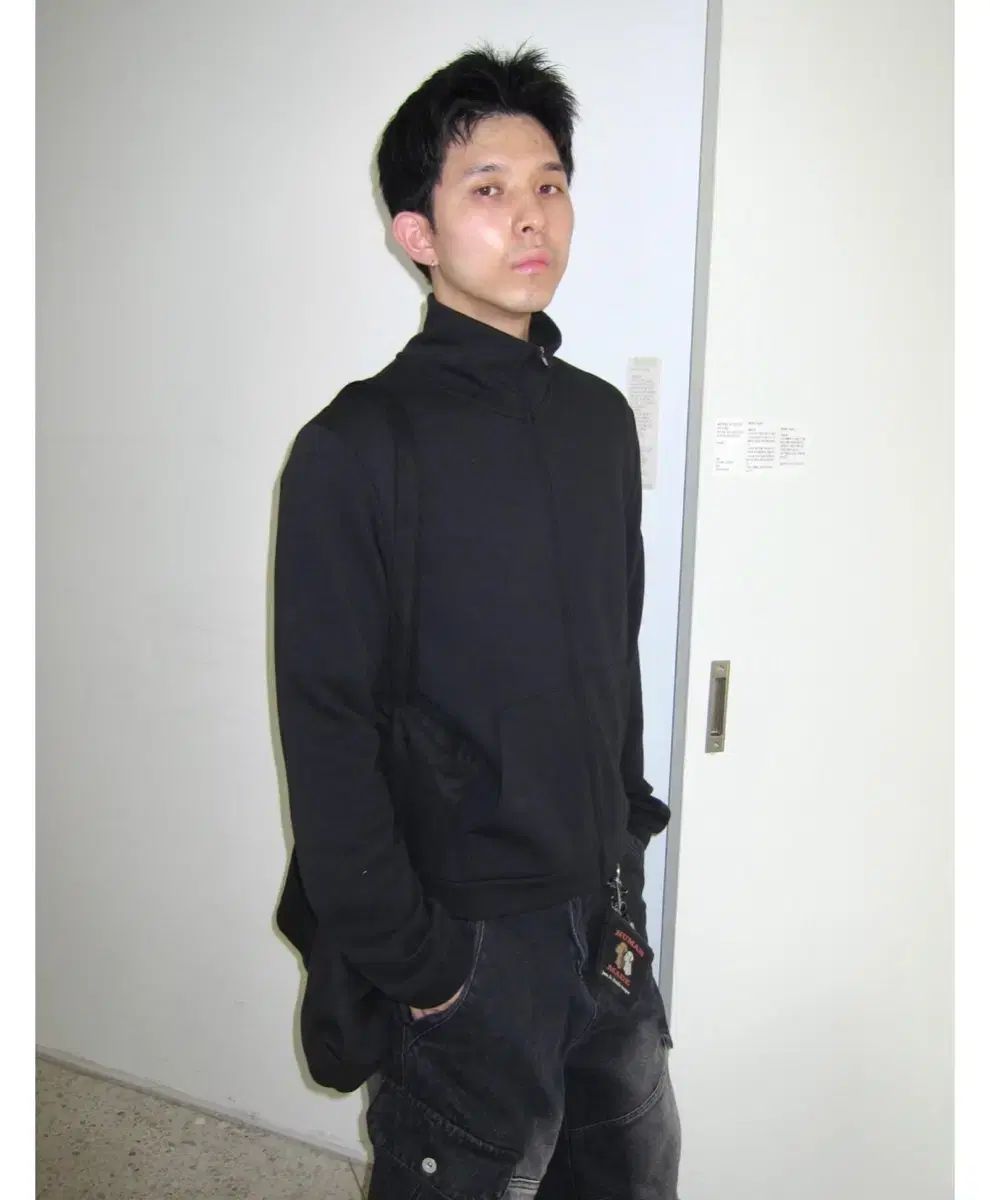 リーイリー Leeyeelee セミ クロップド スウェット ジップアップ 999ヒューマニティ Hatchingroom