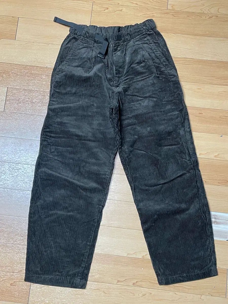 UNIQLO ユニクロ U コーデュロイタックワイドパンツ ブラウン S