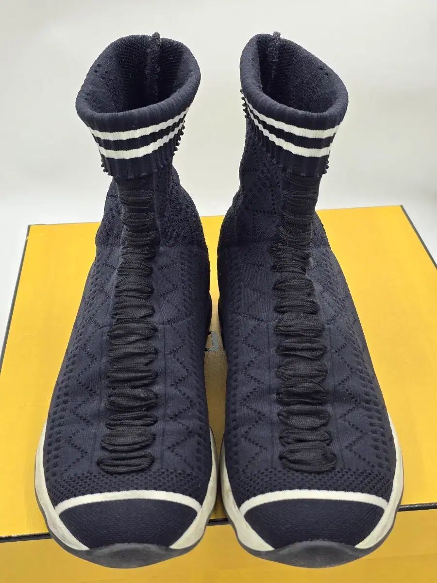 FENDI フェンディ ソックススニーカー - sh3618 ブラック