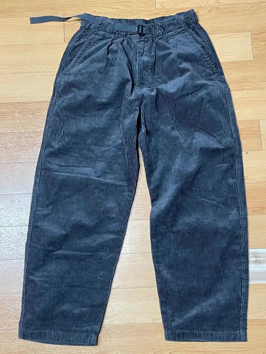UNIQLO ユニクロ コーデュロイ タックワイド パンツ ダークグレー M