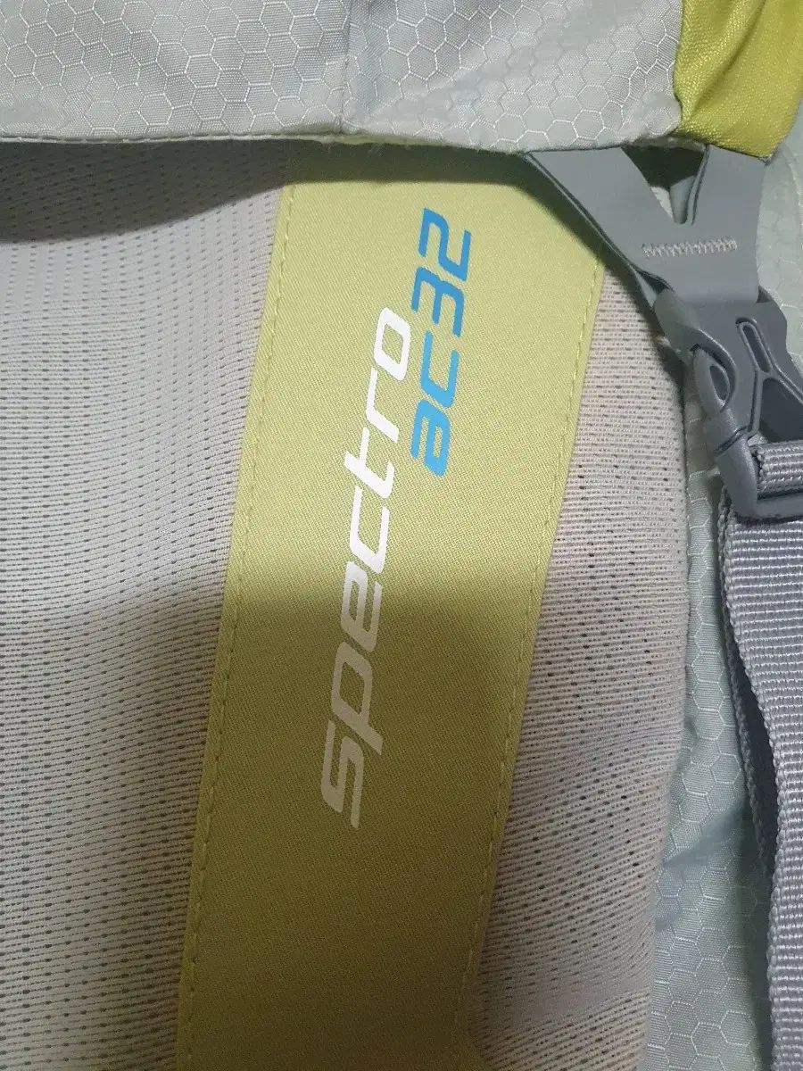 ドイター 32 L 登山リュックサック