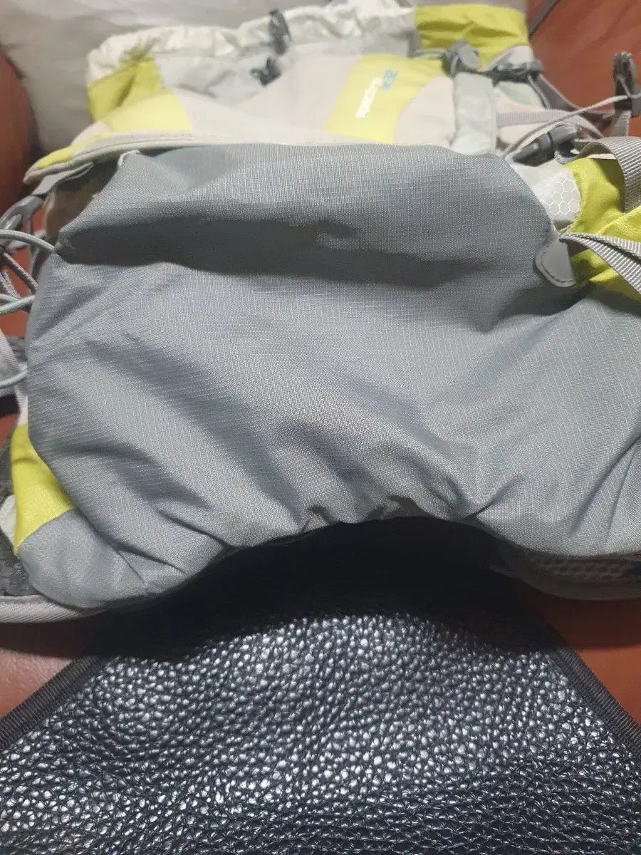  ドイター 32 L 登山リュックサック その他 アウトドアウェア小物