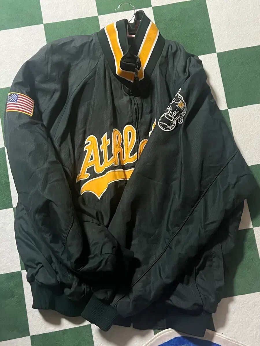 マジェスティック アスレチック ジャケット