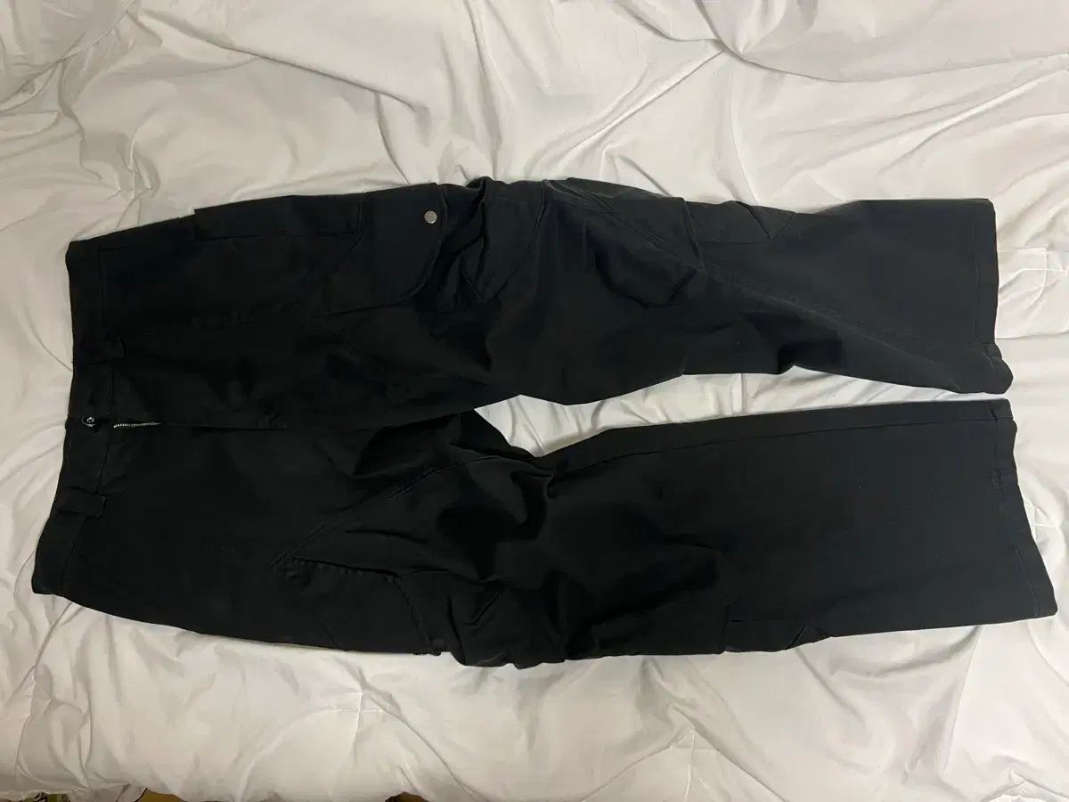 L イグノタ コア8 ローマー カーゴパンツ ブラック