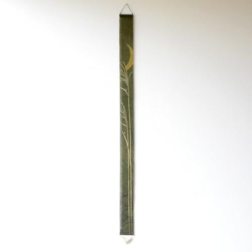 タペストリー おしゃれ 和風 和モダン 麻 縦長 和室 玄関 麻100％ 細長 秋 深緑 細タペストリー 月夜のすすき 3348750 f