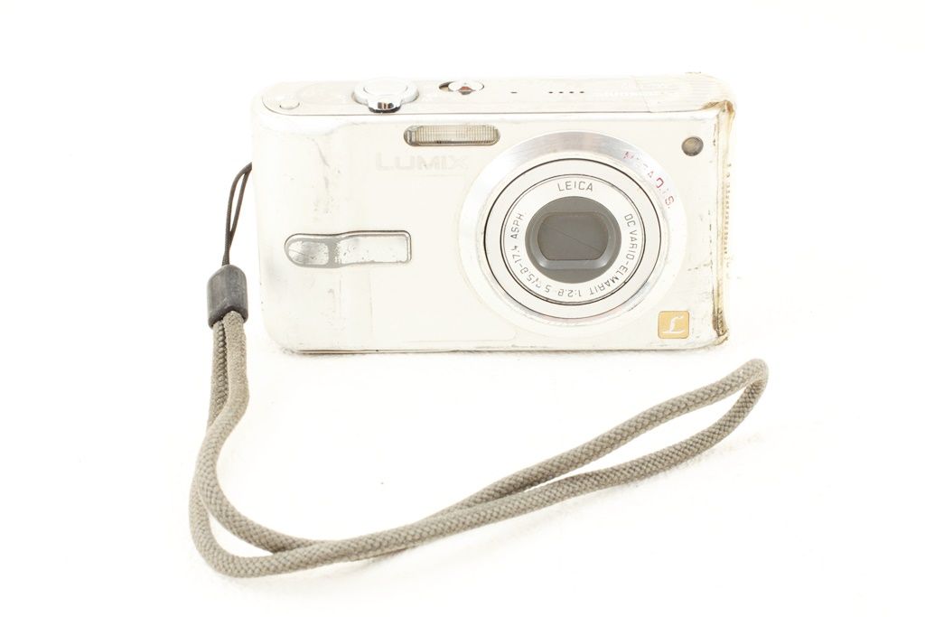 ジャンク Panasonic パナソニック LUMIX DMC-FS2 コンデジ 720万画素