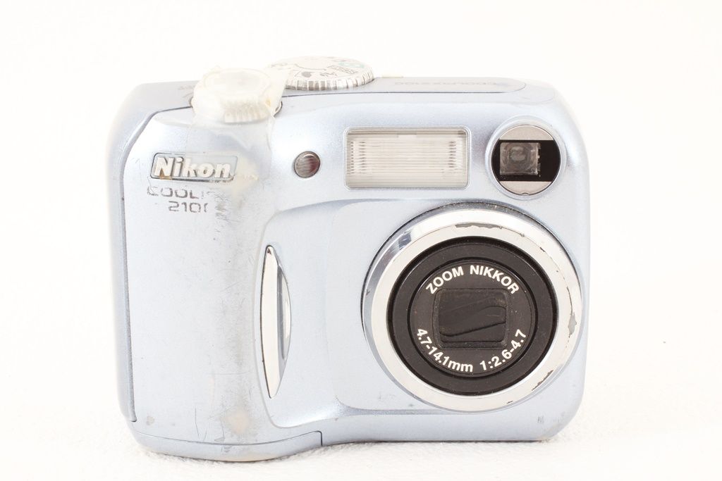 Nikon COOLPIX ジャンク品×2 ジャンク Nikon ニコン COOLPIX 2100 コンデジ 200万画素 - メルカリ