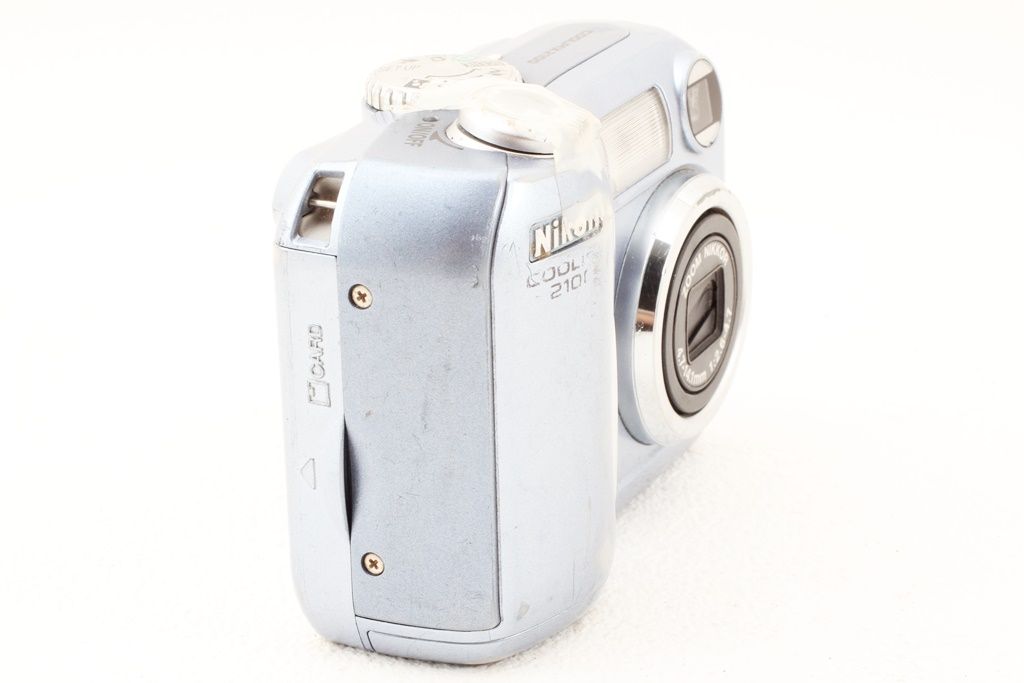 外装美品】Nikon ニコン COOLPIX 2100 コンデジ 200万画素 【公式通販】