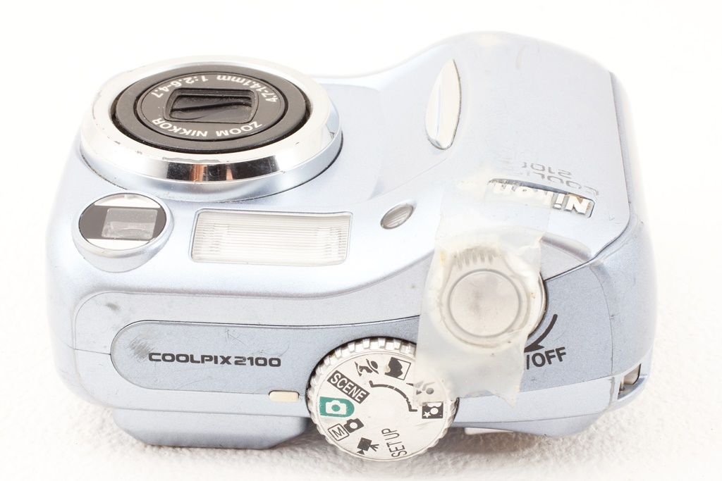 Nikon COOLPIX ジャンク品×2 ジャンク Nikon ニコン COOLPIX 2100 コンデジ 200万画素 - メルカリ