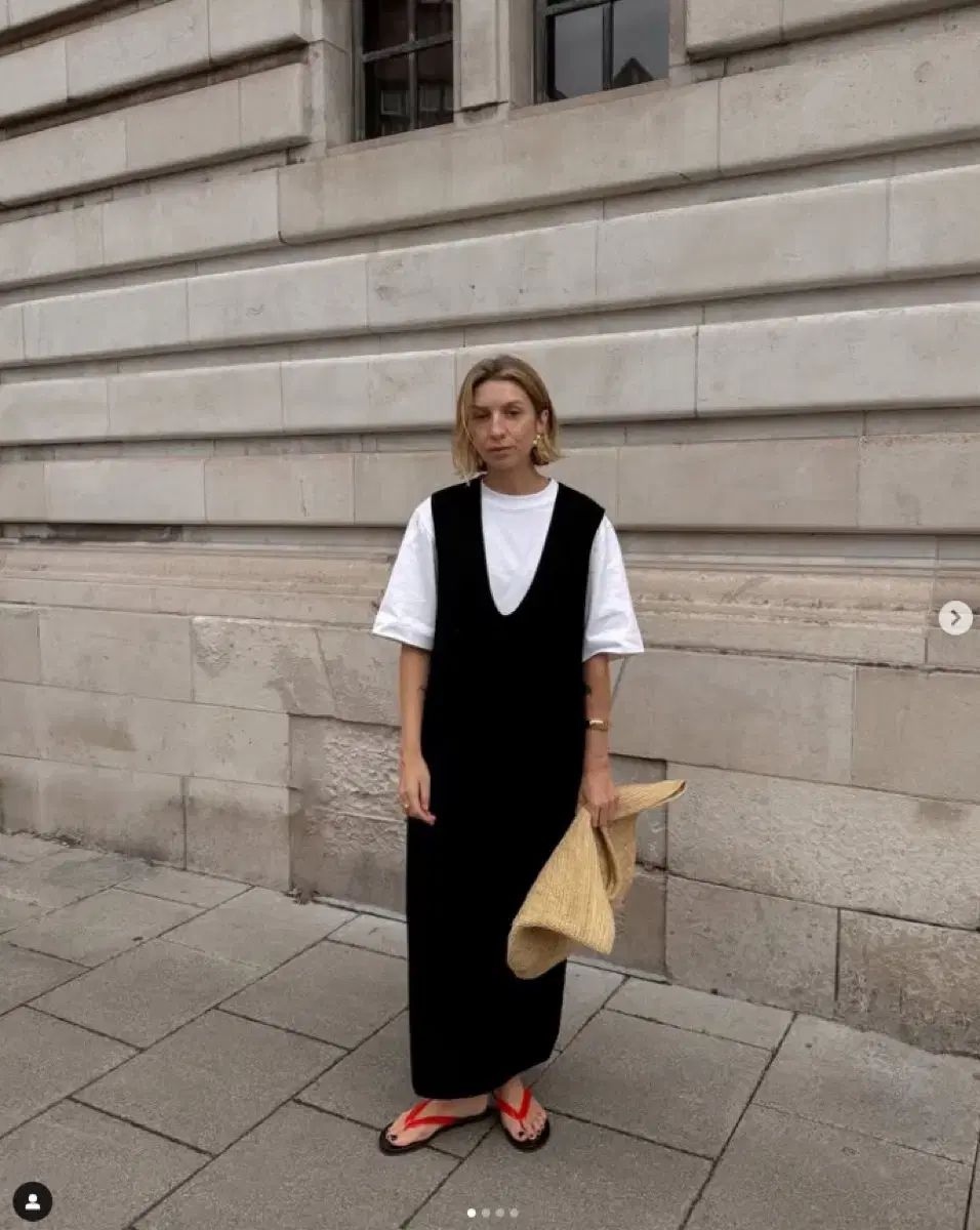 コス COS ボイルドウール ミディドレス