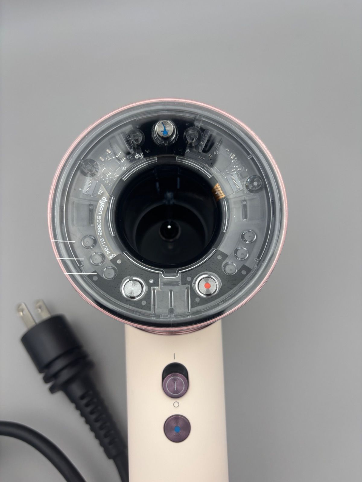 ダイソンヘアドライヤー