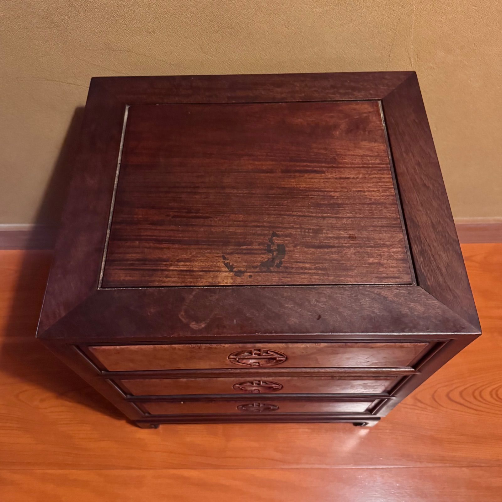 本花梨の重厚存在感 中国家具 花梨材 唐木 3段 チェスト 重厚 無垢