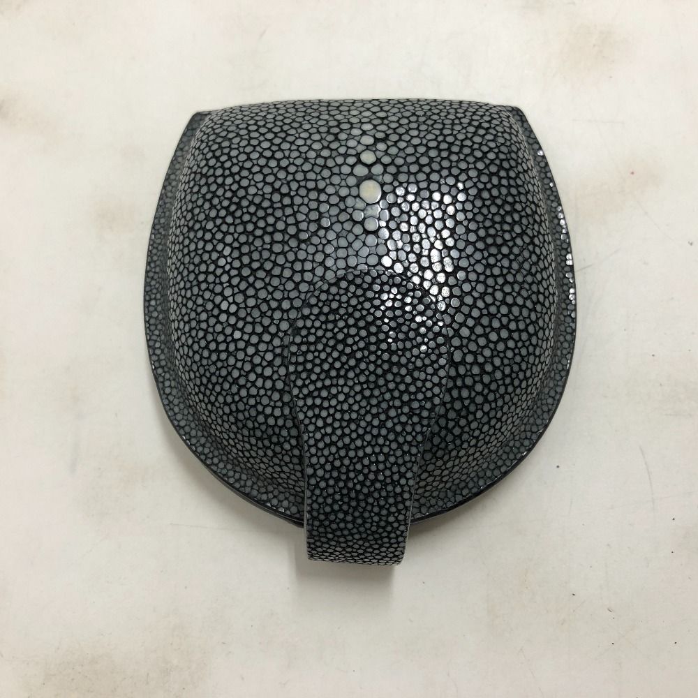 02 w 20988 SAAD サード スティングレイレザー アカエイ グレー メンズ コインケース CC-42-ST 品