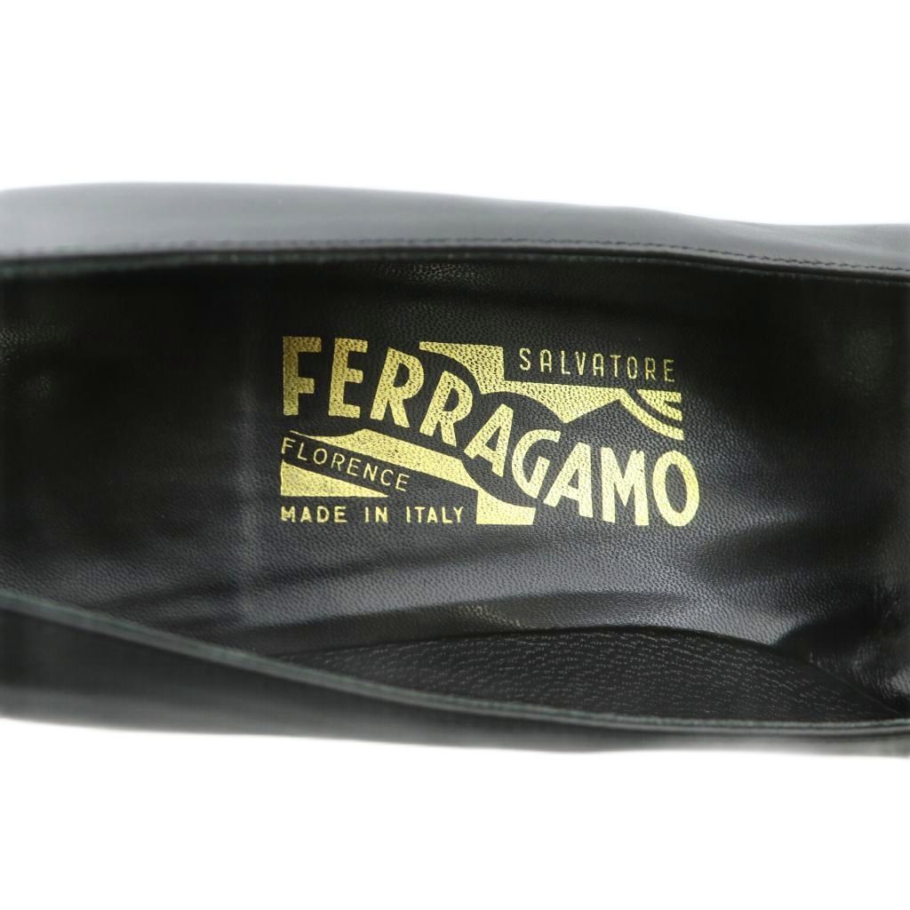 サルヴァトーレフェラガモ Salvatore Ferragamo パンプス レザー