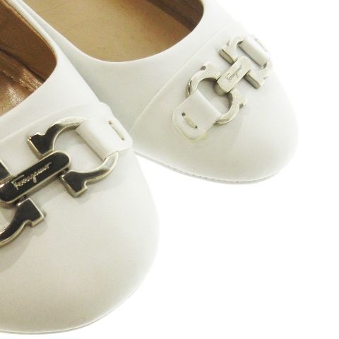 サルヴァトーレフェラガモ Salvatore Ferragamo バレエシューズ