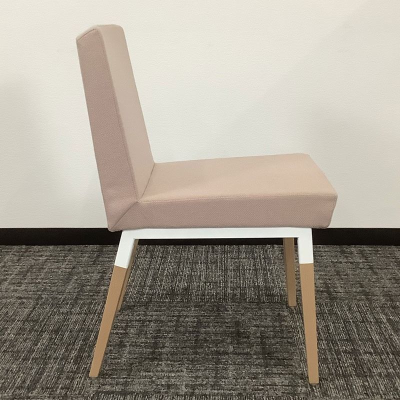 【セール中】中古 ミーティングチェア 4脚セット 相合家具 SOGO リムカWD 木脚 ピンク 商談チェア 会議チェア 地域限定送料無料 51-1C1401Z--4SET