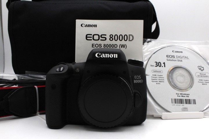 カメラバッグ付き CANON キヤノン デジタル一眼レフカメラ EOS 8000 D ボディ 2420万画素