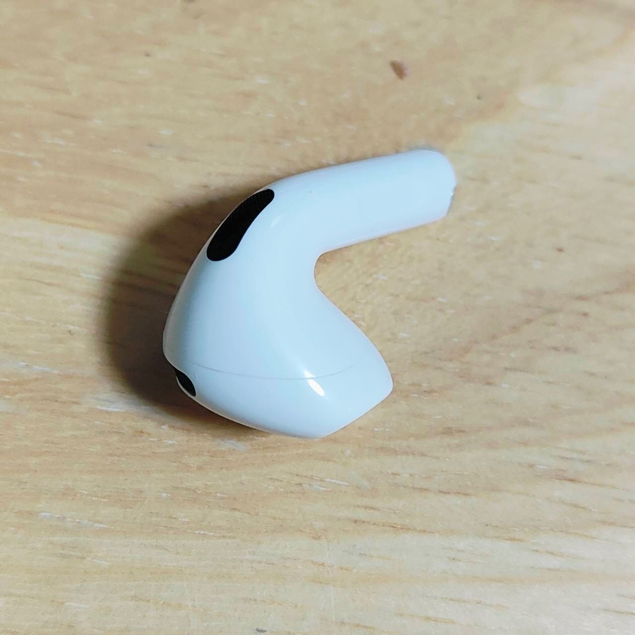 Apple AirPods 4世代 片耳 L 片方 左耳 Sランク - メルカリ