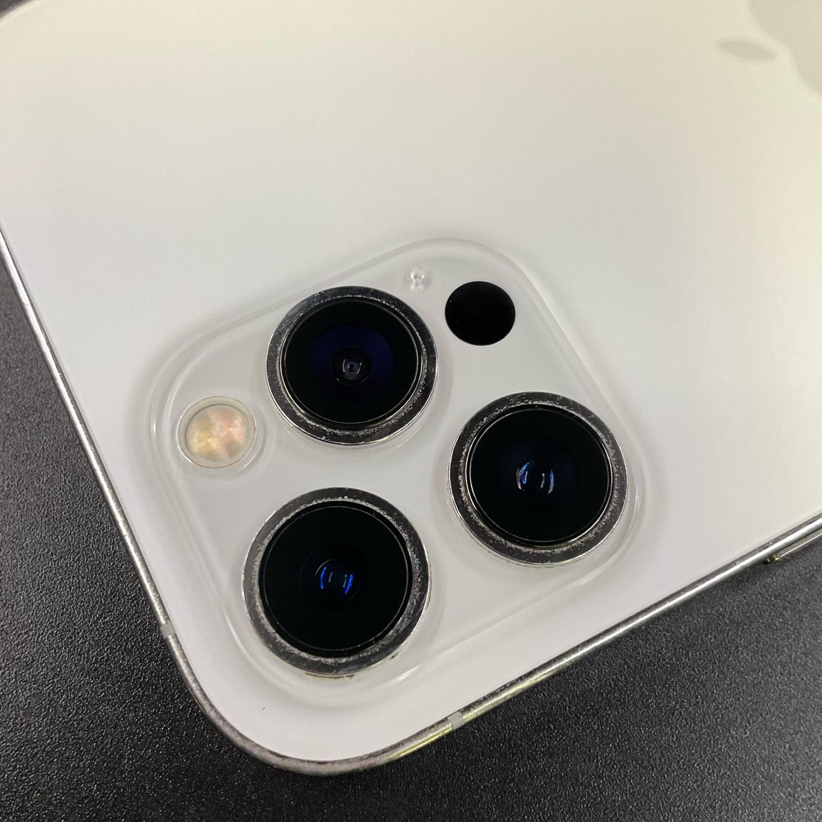 iPhone 12 Pro Max 256GB シルバー docomo 白ロム 動作確認済 77