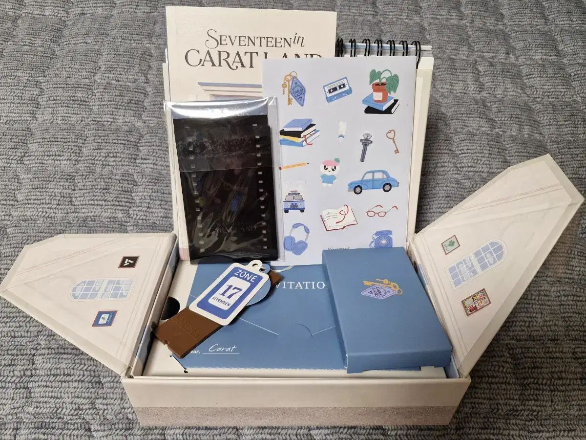 SEVENTEEN(セブンティーン・セブチ) CARAT LAND(カラットランド ケレン