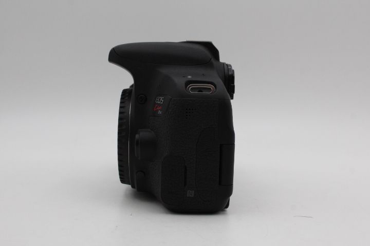  カメラバッグ付き CANON キヤノン デジタル一眼レフカメラ EOS Kiss X 9 i ボディー デジタル一眼レフ デジタルカメラ