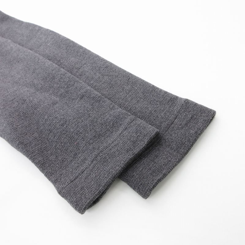 【新品未使用】LARDINI ラルディーニ　クルーネック長袖ニット　44サイズ ラルディーニ LARDINI ニット セーター クルーネック 長袖 ウール 44