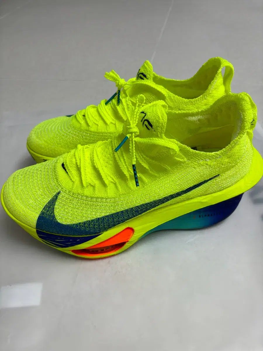  ナイキ エアズーム アルファフライ ネクスト 3 ボルト 250 登山靴 トレッキングシューズ アウトドアシューズ
