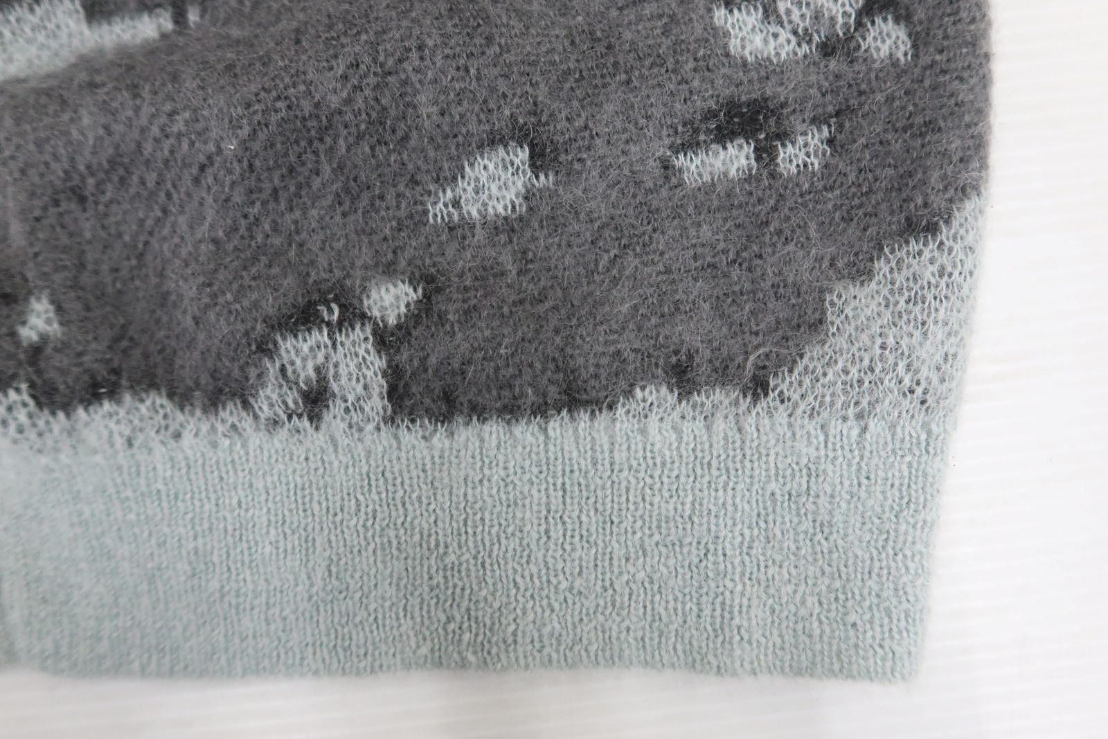 モヘヤクルーネックプルオーバー 44