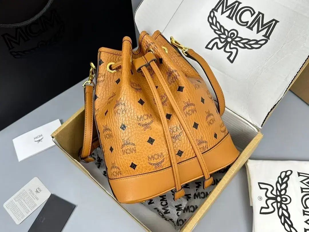 MCM visetos nappa バケットバッグ 決済画面です