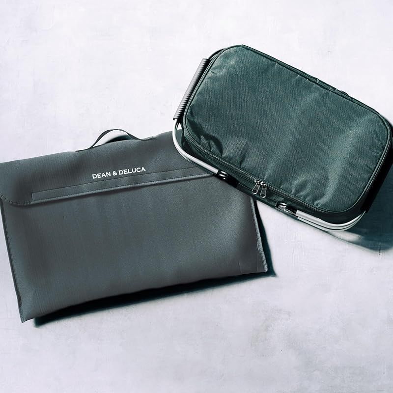 チャコールグレー