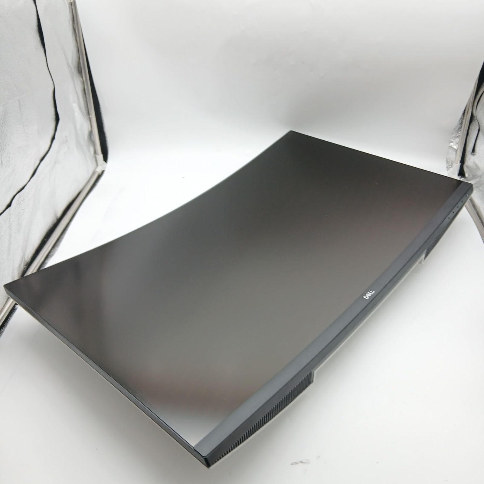 No 4439 Dell S 3221 QS 31 5インチ 曲面 4 K モニター ディスプレイ 3年間無輝点交換保証 VA 非光沢 1800 R DisplayPort HDMI x 2 sRGB 99 高さ調整 AMD FreeSync スピーカー VGA接続モニター 高解像度ディスプレイ